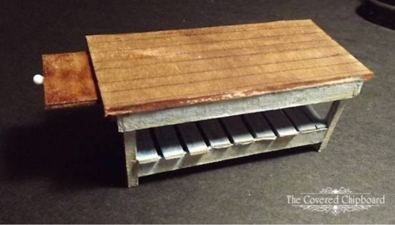 Kitchen Work Table 1:24 Scale