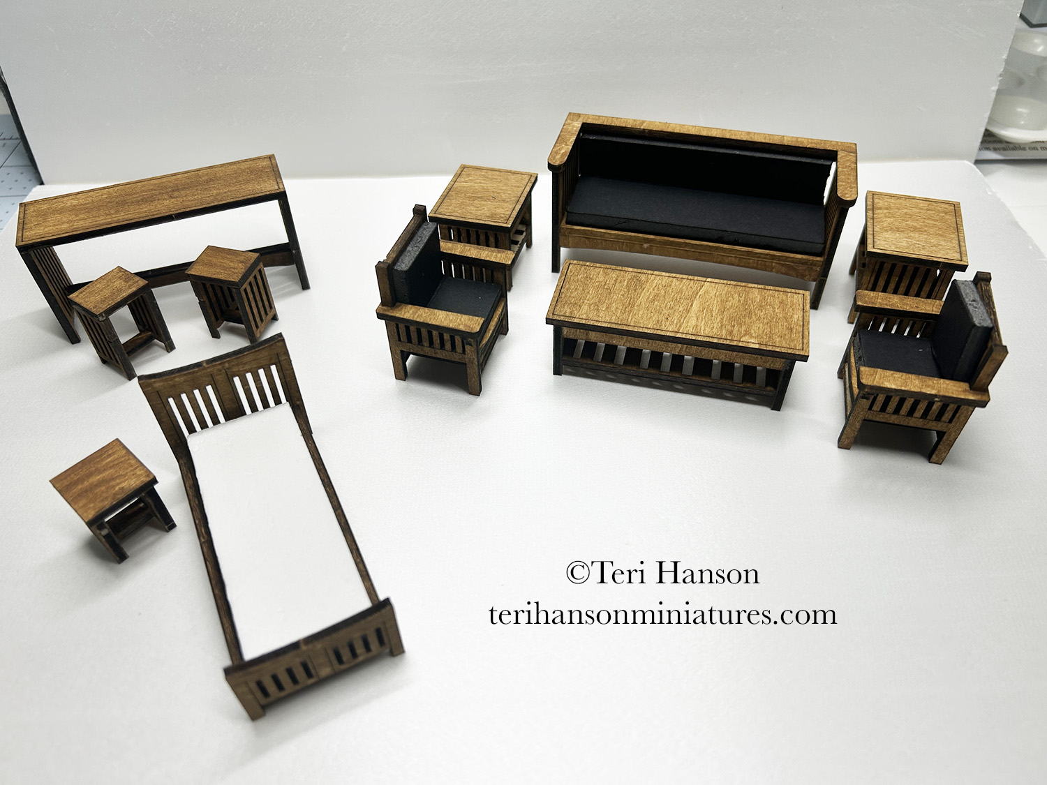 PRE-ORDER 1:24 Craftsman Cabin Furniture Kits
